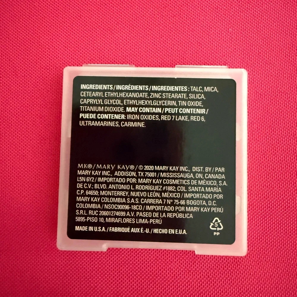 Mary Kay Chromafusion Blush - Wineberry Discontinued Retired - Picture 3 of 3